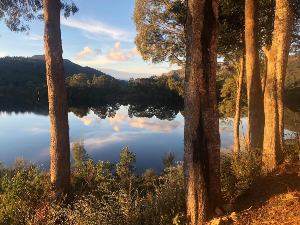 Lakeside 3*