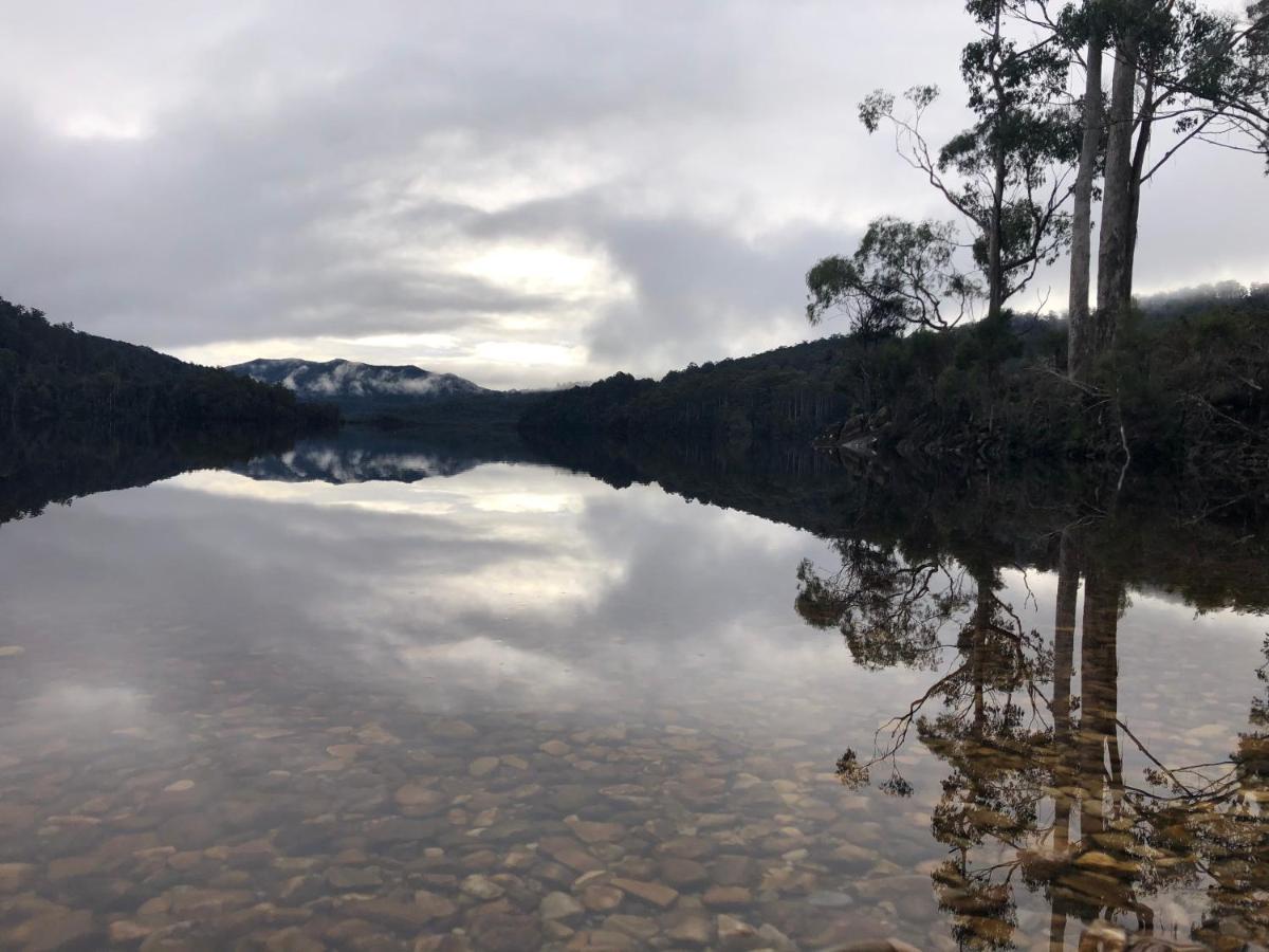 Lakeside 3*